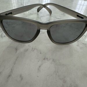 Stylish Black Sunglasses